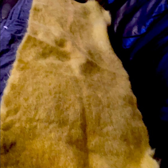 Shawl - Picture 1 of 3